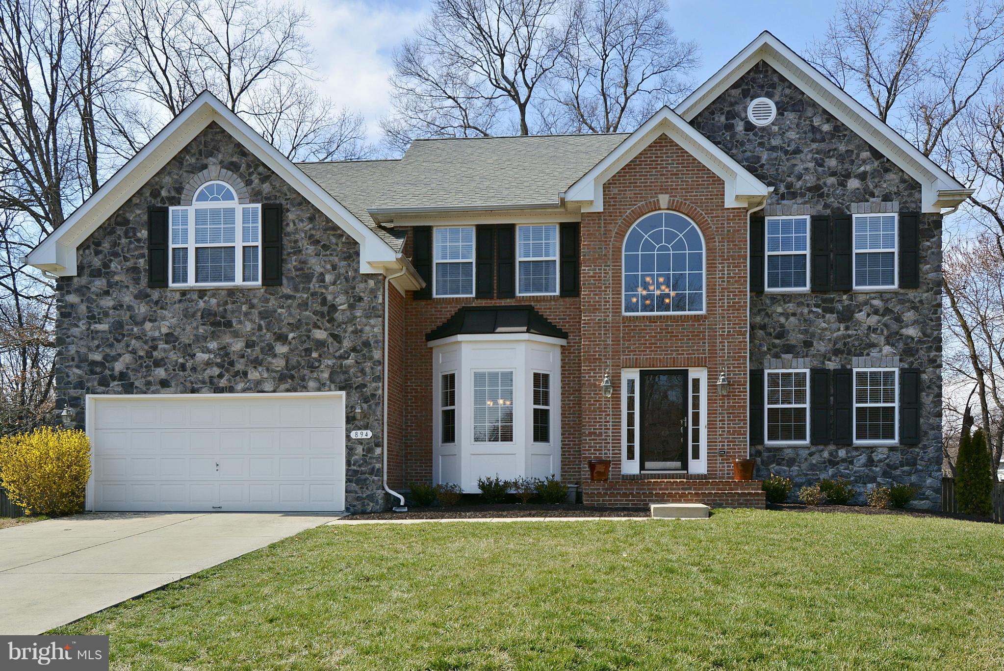 894 Crystal Road Edgewater, MD 21037 - Photo 1 of 30 Exterior (Front)