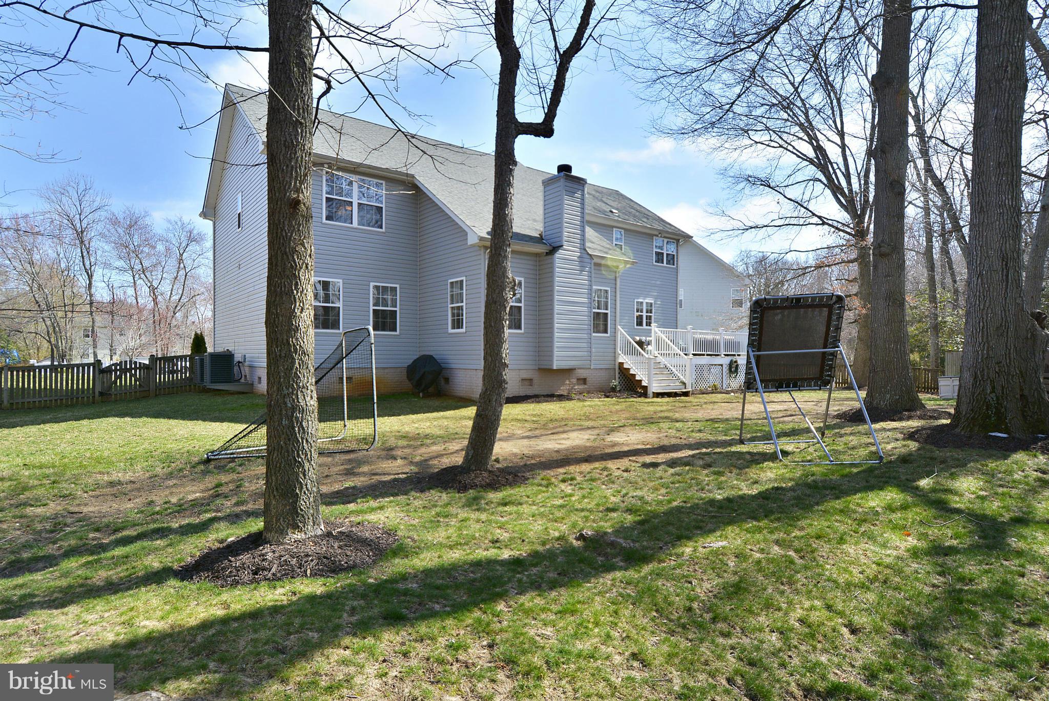 894 Crystal Road Edgewater, MD 21037 - Photo 3 of 30 Exterior (Rear)