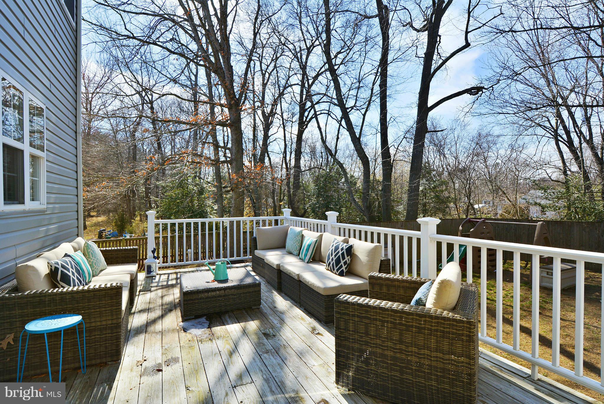 894 Crystal Road Edgewater, MD 21037 - Photo 25 of 30 Exterior (Rear)