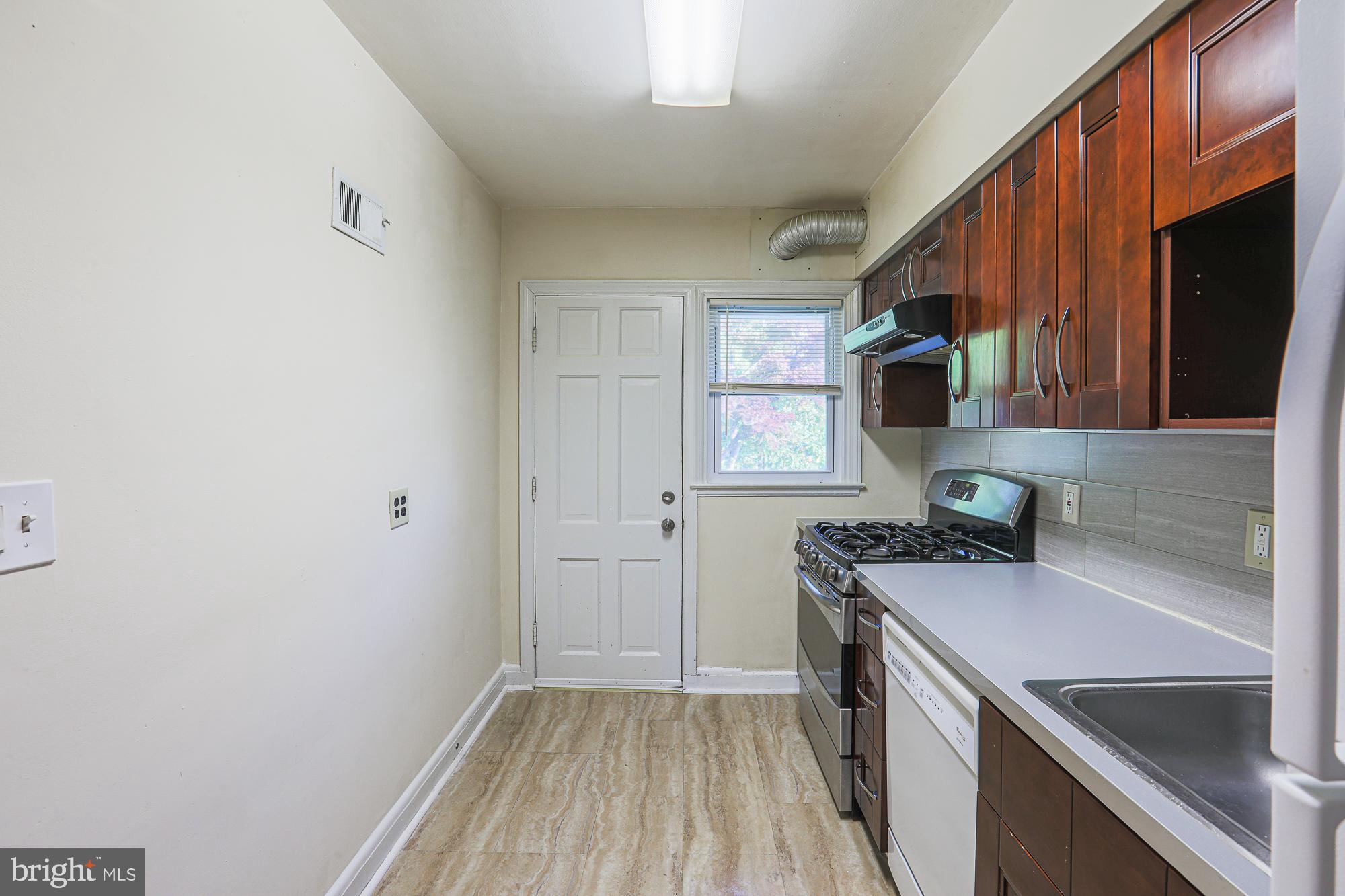 3914 Brookhill Road Baltimore, MD 21215 - Photo 24 of 51