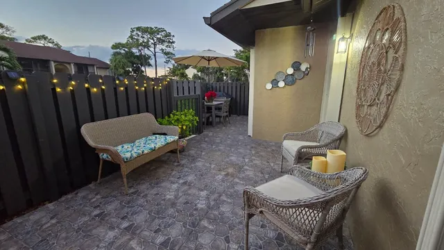$359,900 | 716 Sunny Pine Way, Greenacres, FL 33415