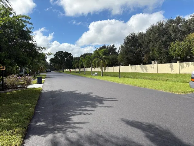 $189,000 | 5707 45th Street East, Unit 174, Bradenton, FL 34203