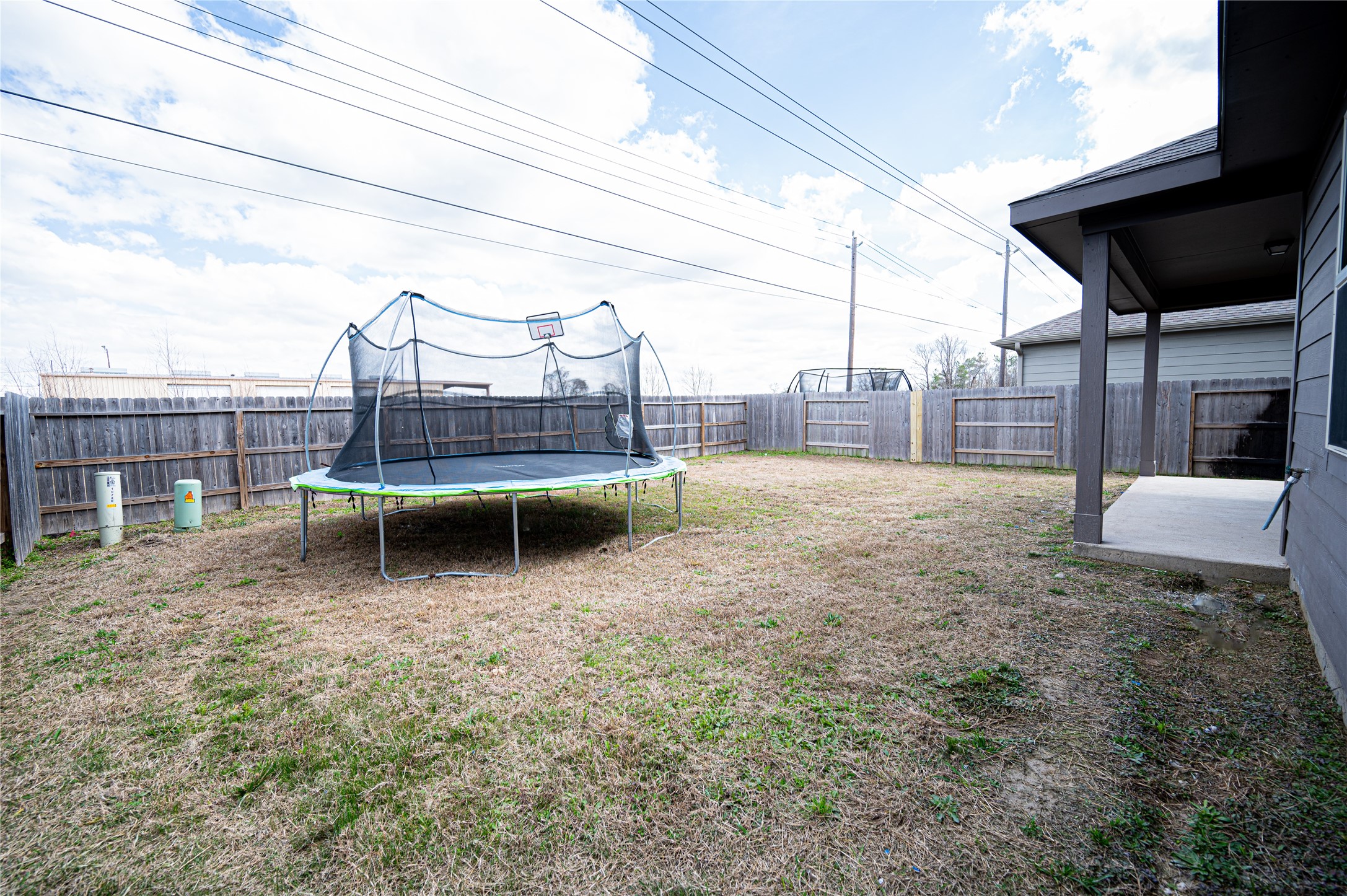 10730 Nathaniel Valley Path Houston, TX 77016 - Photo 36 of 38 a view of a chair and table in the patio