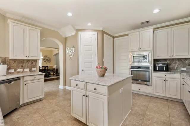 $699,000 | 25611 Kearsley Drive, Katy, TX 77494