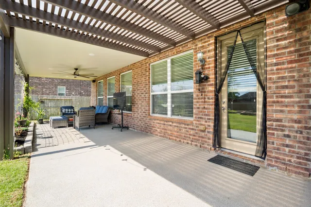 $699,000 | 25611 Kearsley Drive, Katy, TX 77494