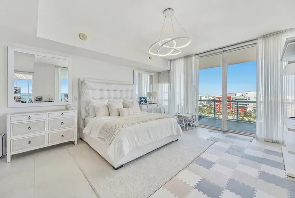 $50,000 | 50 South Pointe Drive, Unit 1201/08, Miami Beach, FL 33139