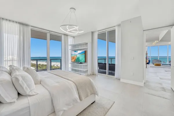 $50,000 | 50 South Pointe Drive, Unit 1201/08, Miami Beach, FL 33139