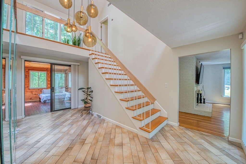 54 Barefoot Hill Road Sharon, MA 02067 - Photo 11 of 26