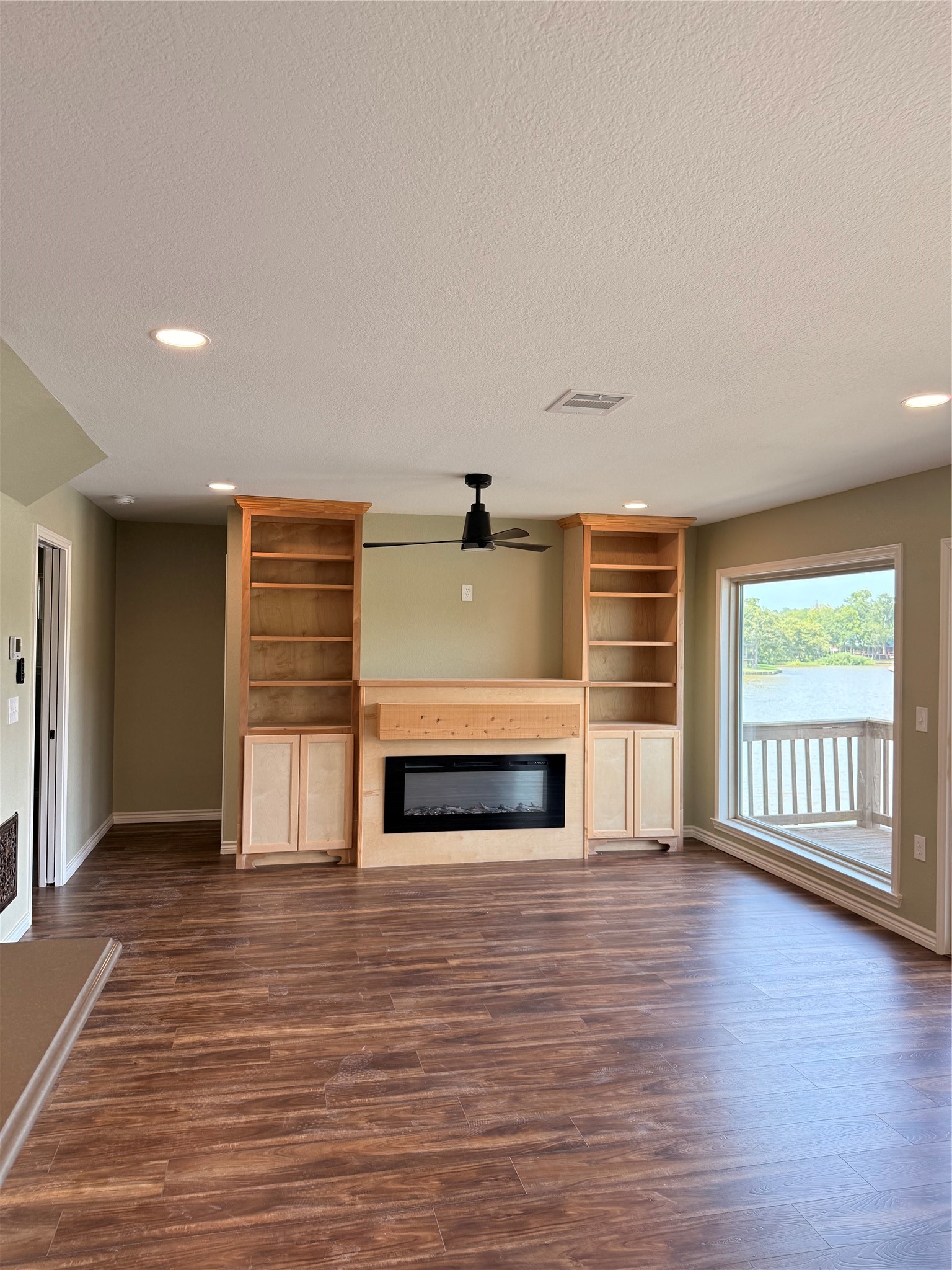 13 Lookout Ridge Huntsville, TX 77340 - Photo 5 of 36