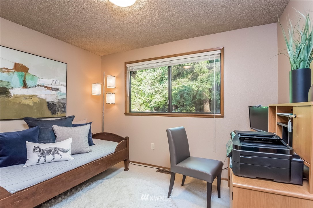 19117 Northeast Redmond Road Redmond, WA 98053 - Photo 11 of 18 Gallery Image 11