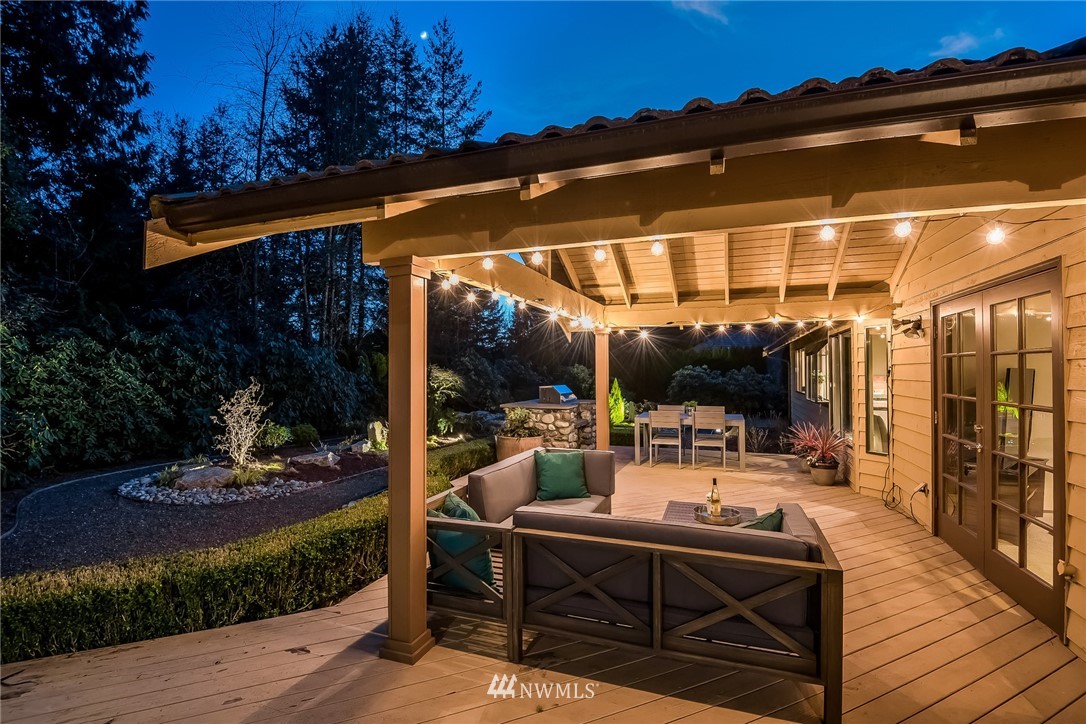 19117 Northeast Redmond Road Redmond, WA 98053 - Photo 16 of 18 Gallery Image 16