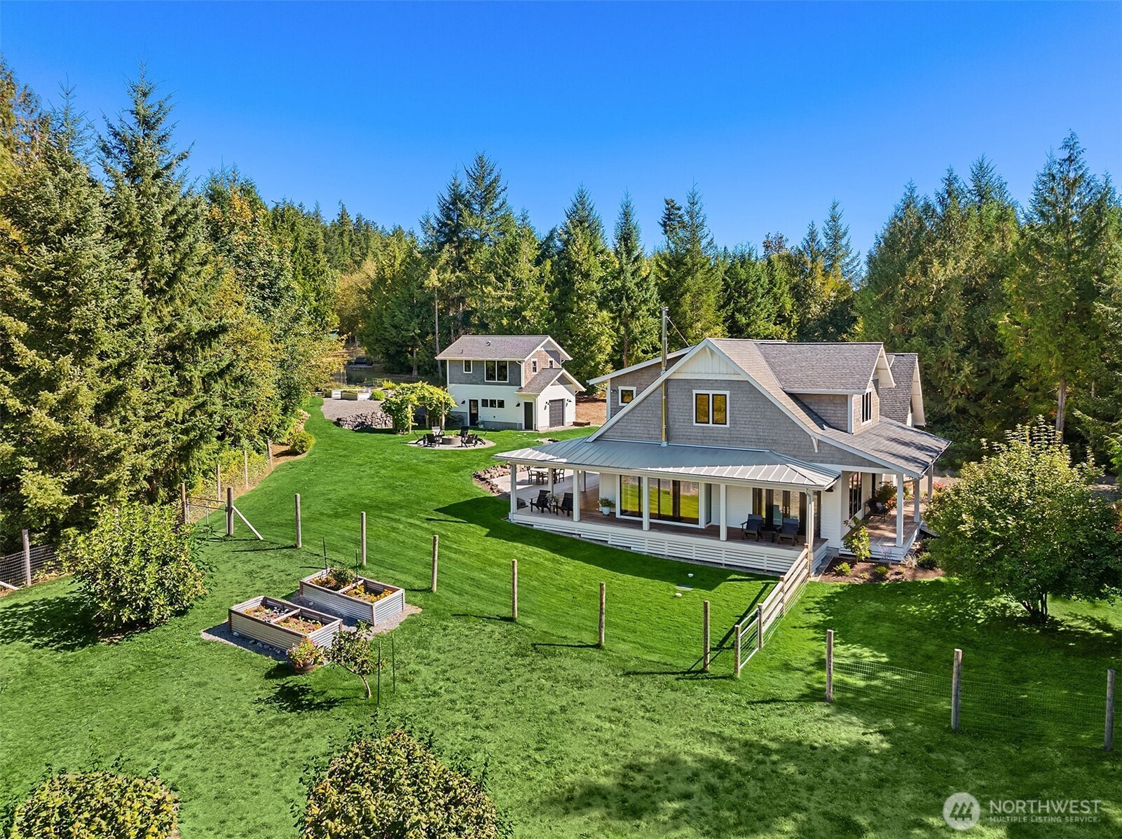 1198 Northeast Raspberry Ridge Lane Poulsbo, WA 98370 - Photo 4 of 40 Gallery Image 4