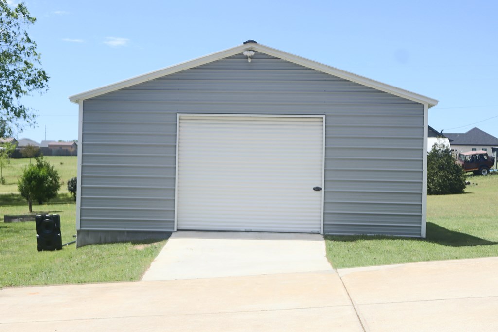 742 Doyle Road Dothan, AL 36305 - Photo 59 of 63 Storage garage