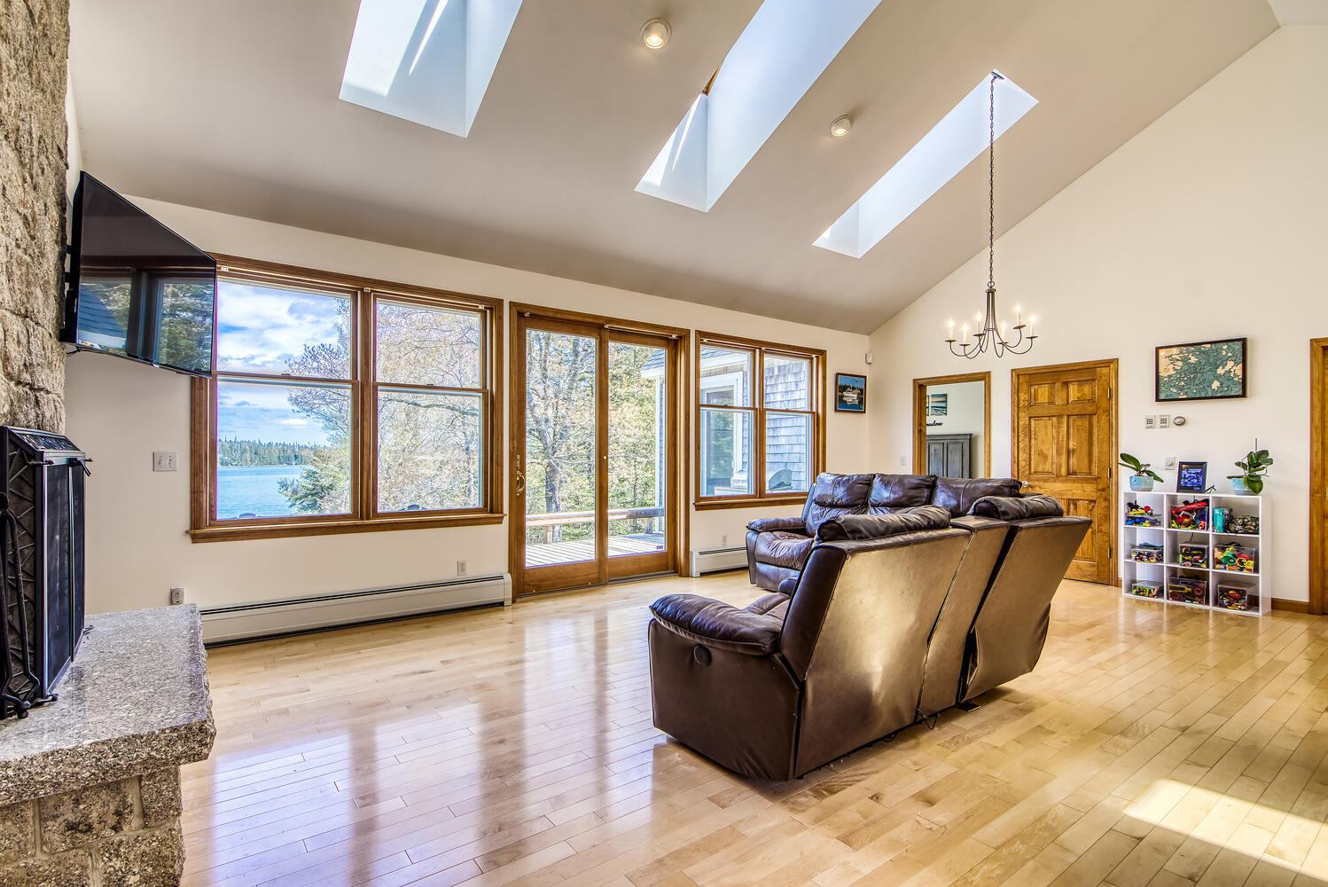 683 Sunshine Road Deer Isle, ME 04627 - Photo 9 of 38 683 Sunshine Road Deer Isle ME-large-002