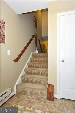 22751 Verde Gate Terrace Ashburn, VA 20148 - Photo 22 of 29 a view of entryway