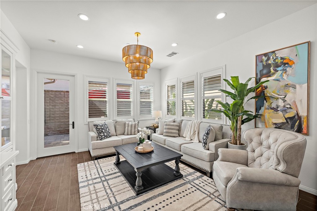 90 Galan Street Rancho Mission Viejo, CA 92694 - Photo 6 of 66