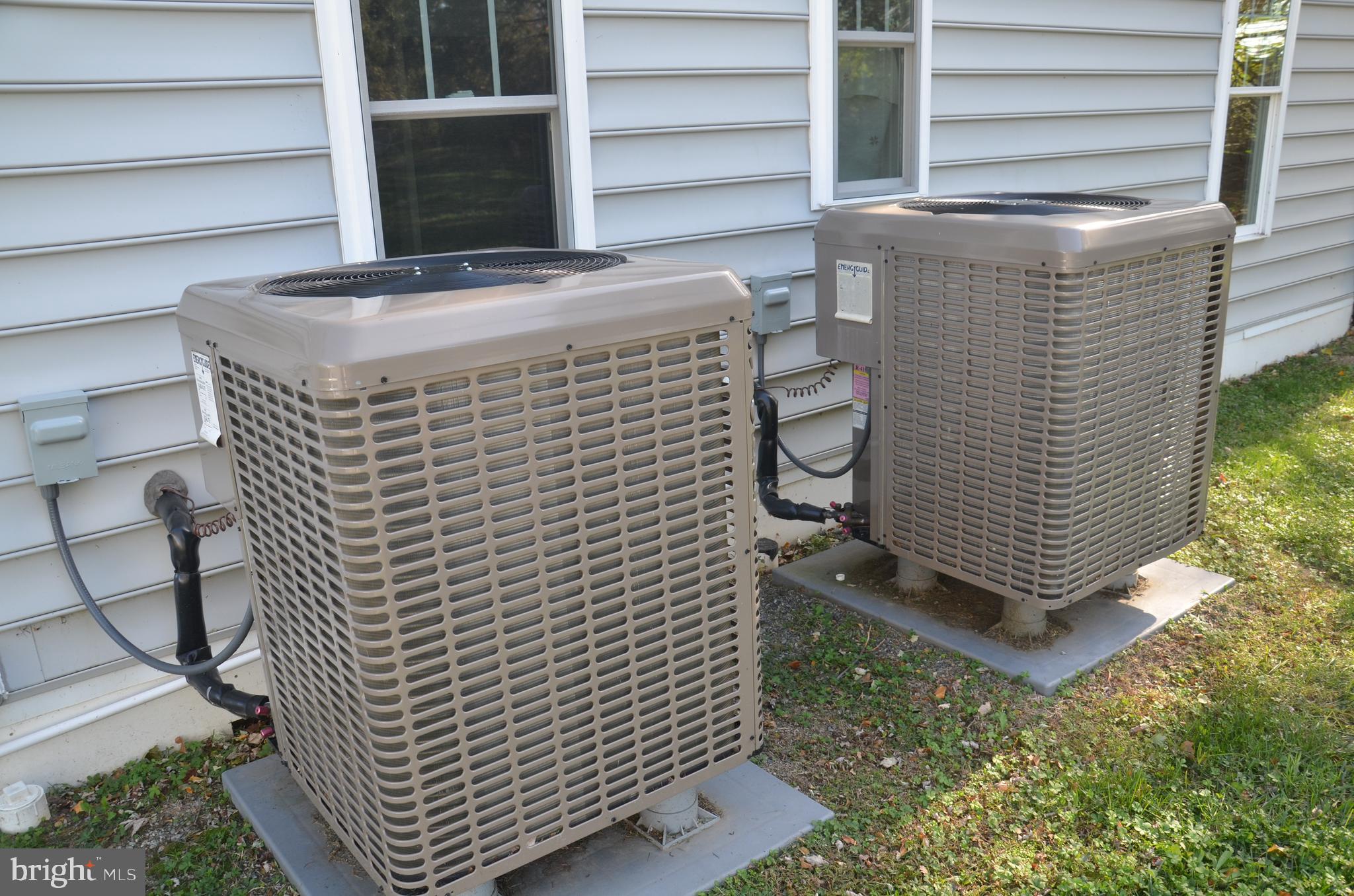 6536 Bozman Neavitt Road Bozman, MD 21612 - Photo 35 of 38 York High Efficiency heat pumps