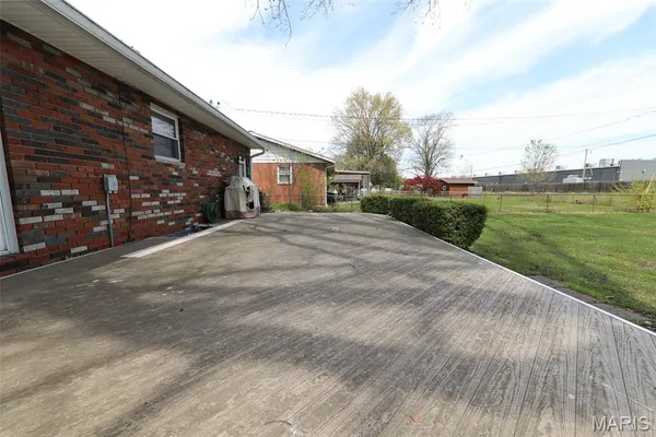 $155,000 | 3308 Colgate Place, Granite City, IL 62040