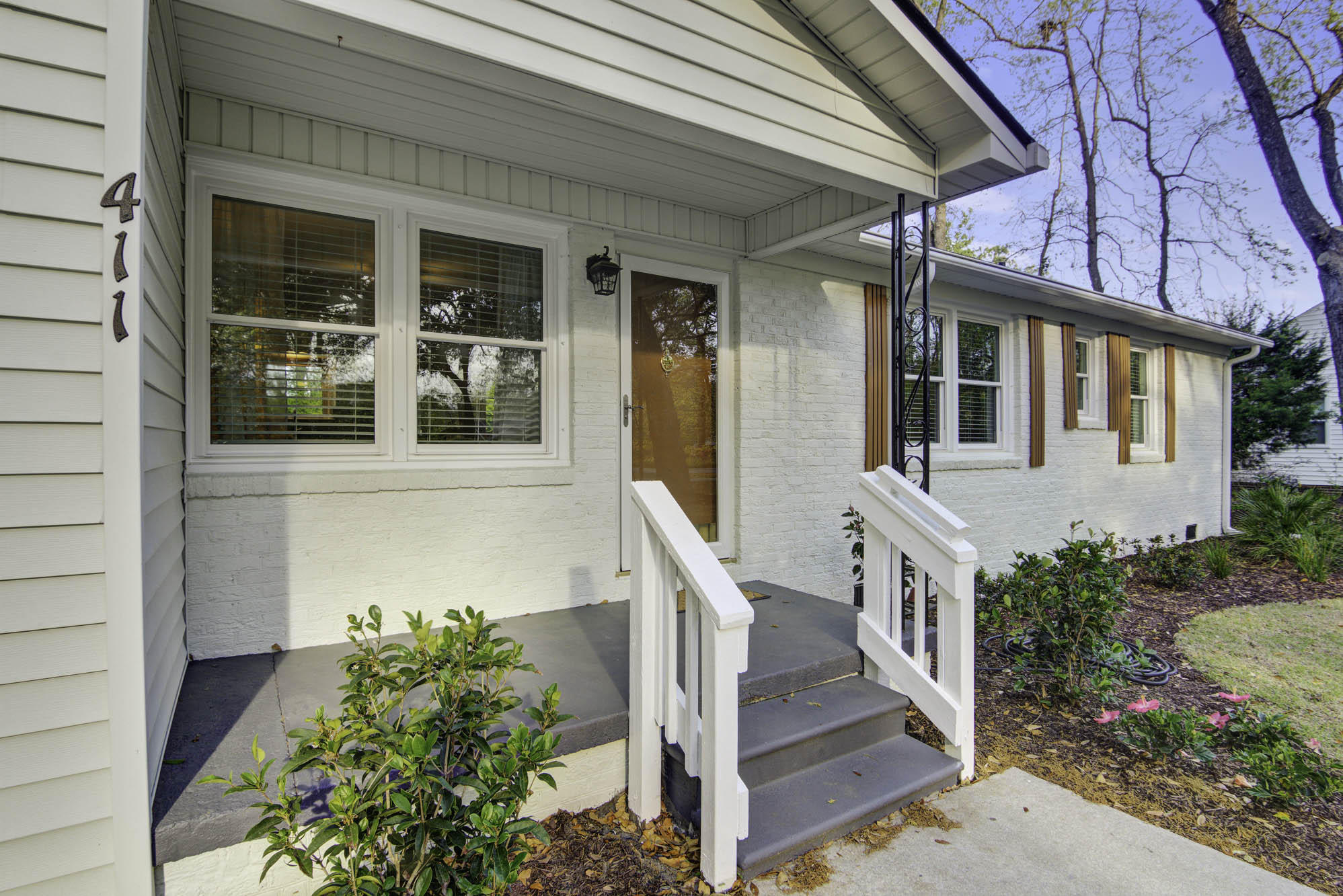 411 Wappoo Road Charleston, SC 29407 - Photo 4 of 19 Set03