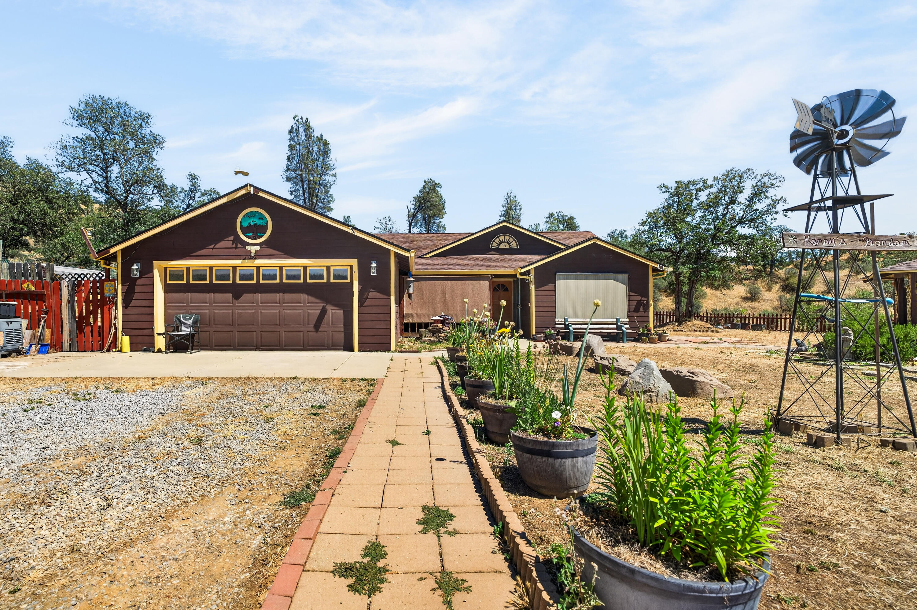3463 Fiddlers Road Igo, CA 96047 - Photo 3 of 32 Exterior