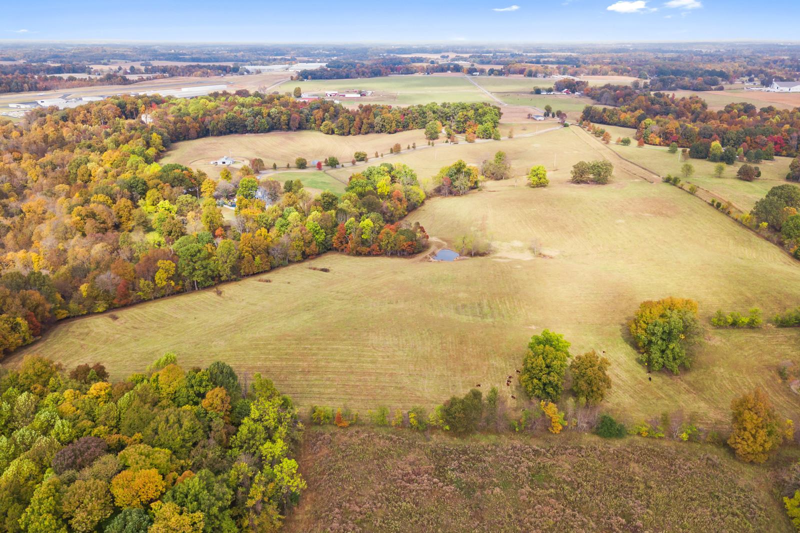 0 Clarence Murphy Road Springfield, TN 37172 - Photo 5 of 13 a view of an ocean