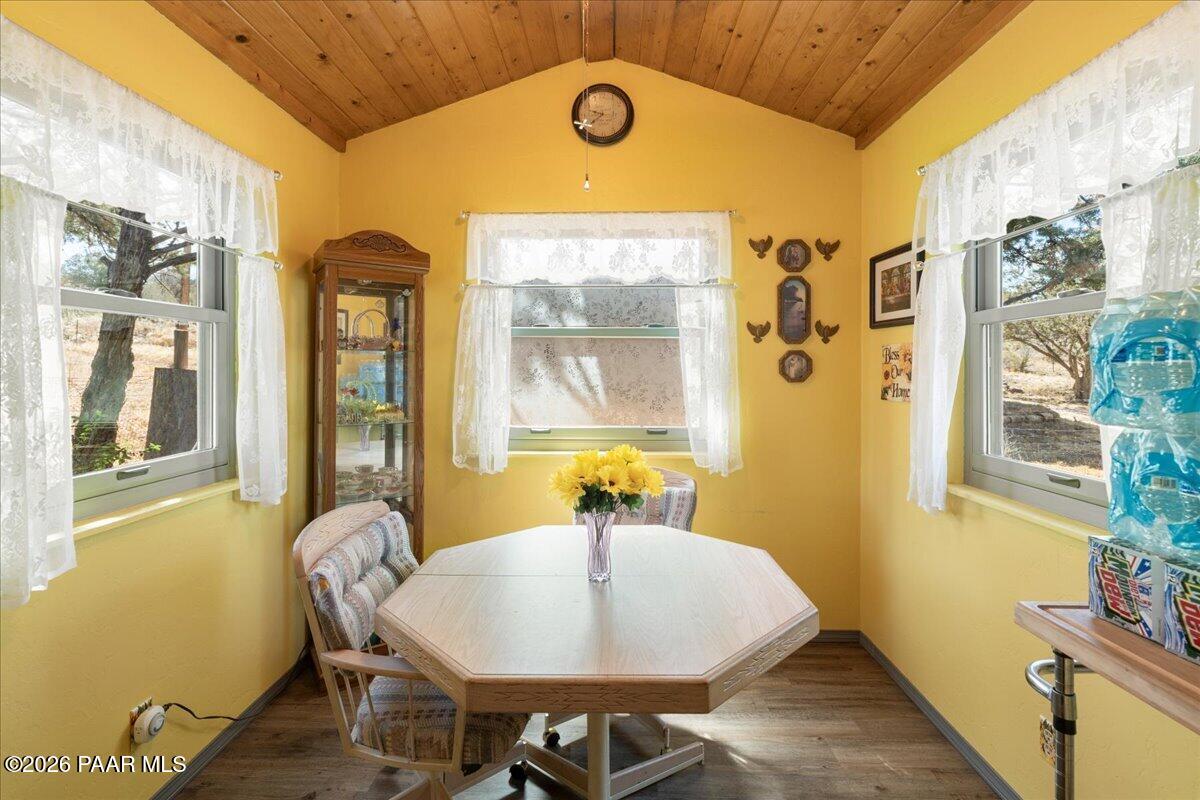 480 East Van Haven Road Paulden, AZ 86334 - Photo 7 of 20 07-Dining Area