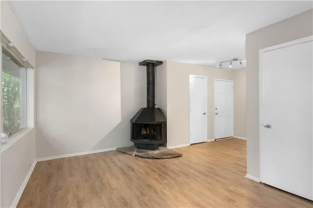 $1,000 | 11 Peachtree Hills Avenue Northeast, Unit B7, Atlanta, GA 30305