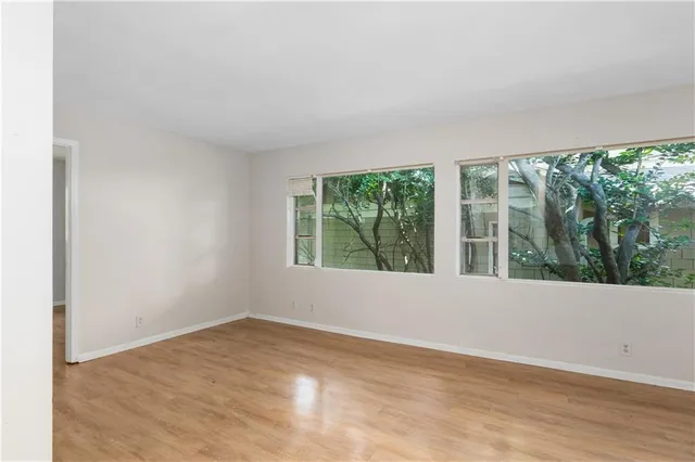 $1,000 | 11 Peachtree Hills Avenue Northeast, Unit B7, Atlanta, GA 30305