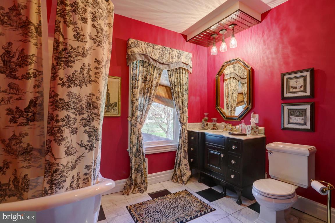 1201 Lampeter Road Lancaster, PA 17602 - Photo 22 of 38 Gallery Image 22