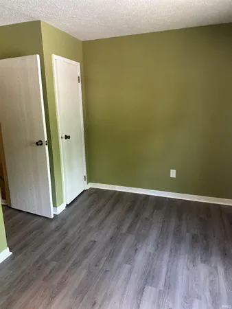 $1,500 | 562 East Graham Place, Bloomington, IN 47401