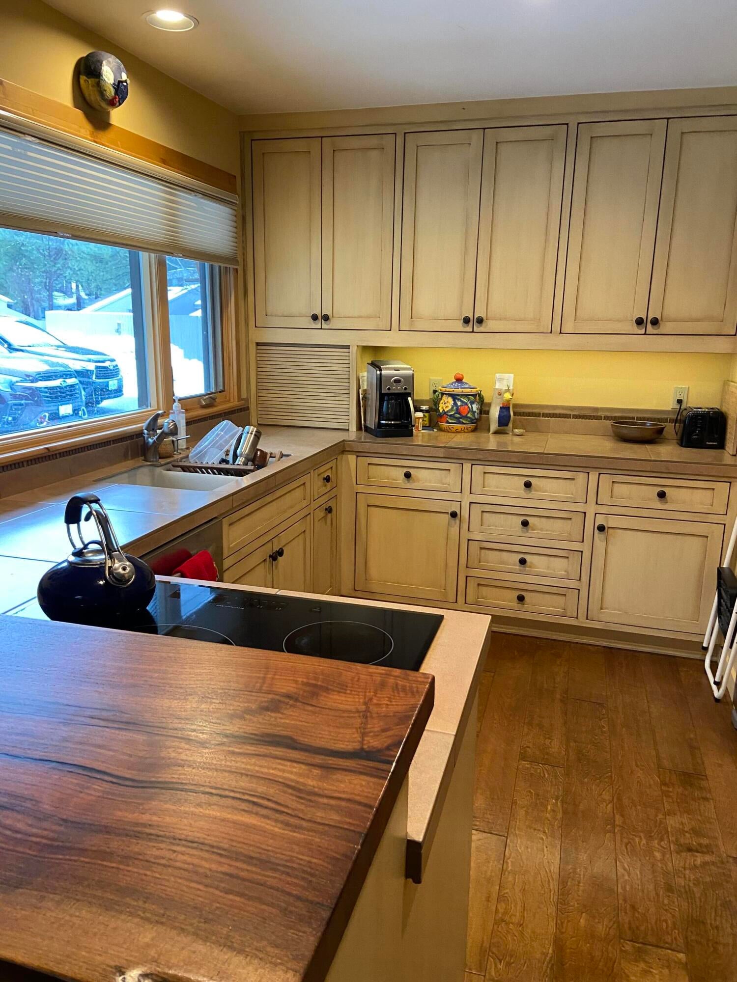 57264 Island Road, Unit 64 Sunriver, OR 97707 - Photo 3 of 9 Kitchen