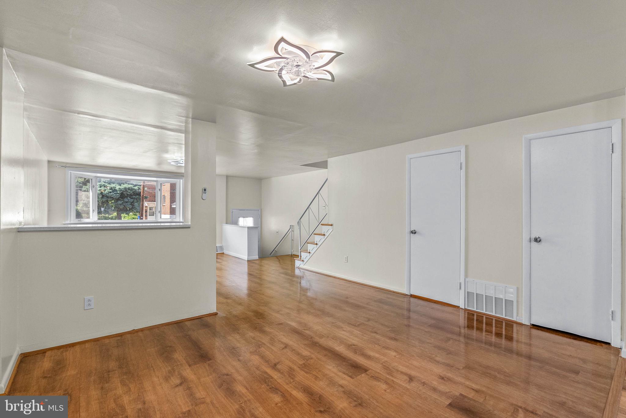 9107 Ryerson Road Philadelphia, PA 19114 - Photo 10 of 30