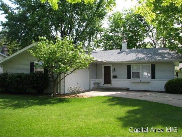 3103 Rutgers Drive Springfield, IL 62704 - Photo 1 of 4