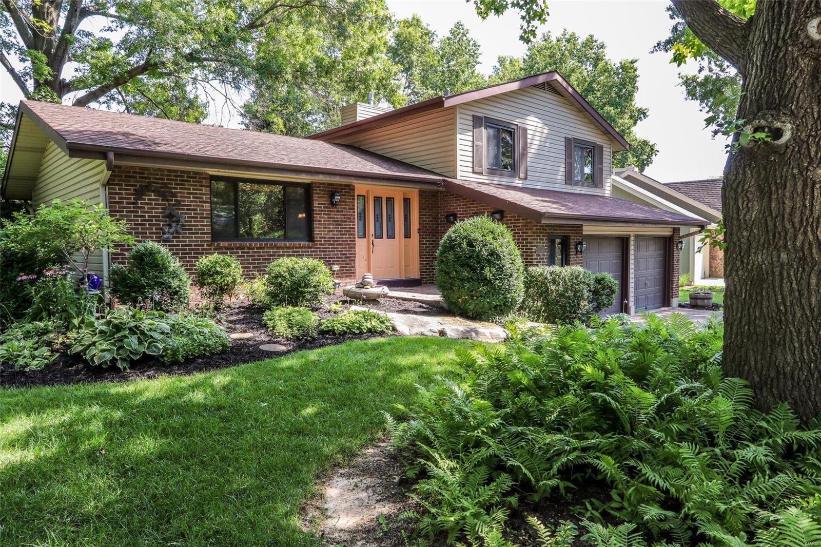 134 Rue Grand Drive Lake St. Louis, MO 63367 - Photo 3 of 31