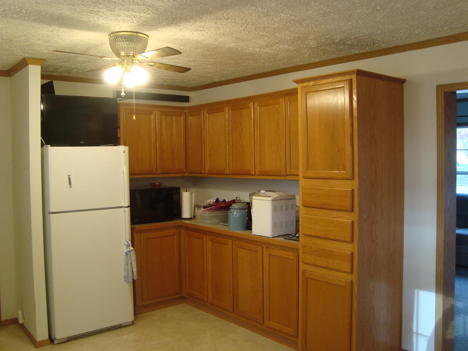 1554 Eagle Ridge Road La Porte, IN 46350 - Photo 5 of 10 1500x1124