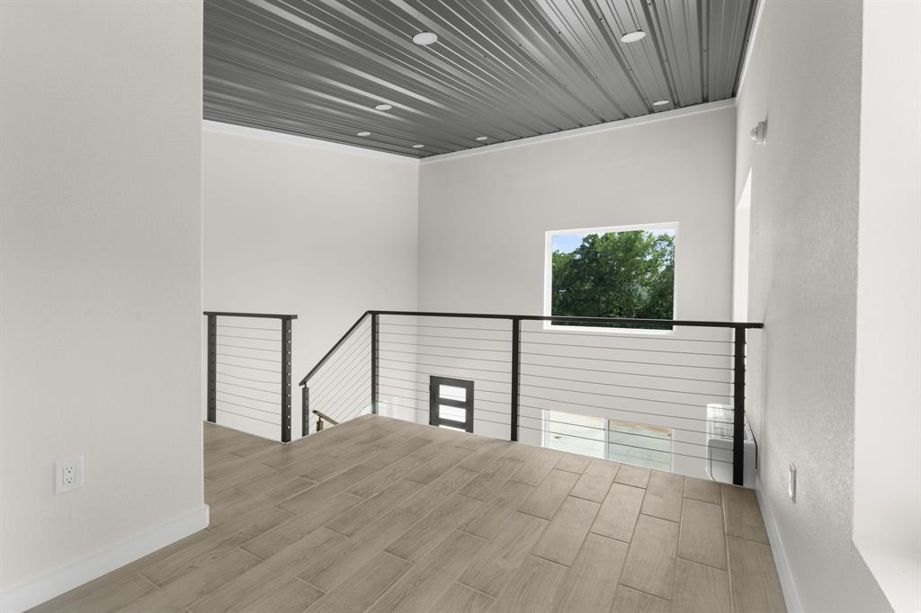 802 Old Wise Road, Unit 23 Bowie, TX 76230 - Photo 11 of 22 a view of entryway