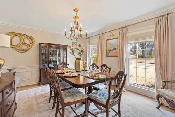 $574,900 | 2099 Black Oak Drive, Memphis, TN 38119