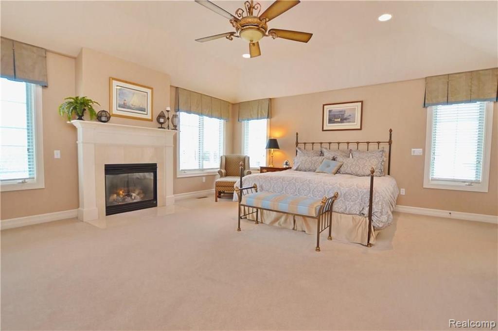 332 Drace Street Rochester, MI 48307 - Photo 17 of 28