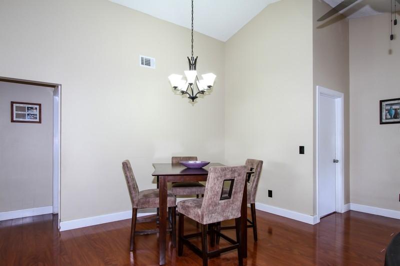 183 Raintree Trail Jupiter, FL 33458 - Photo 3 of 11 Dining area
