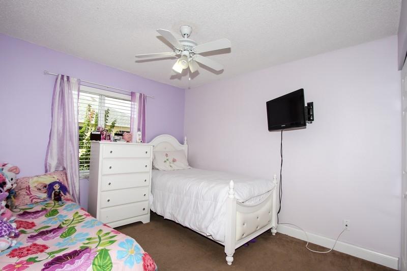 183 Raintree Trail Jupiter, FL 33458 - Photo 10 of 11 2nd Bedroom