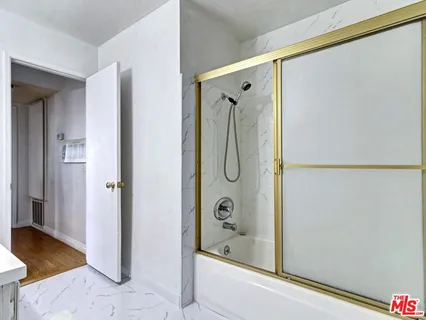 $838,000 | 911 North Kings Road, Unit 310, West Hollywood, CA 90069