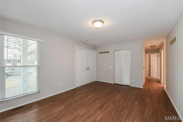 $190,000 | 1398 Brenthaven Lane, Florissant, MO 63031