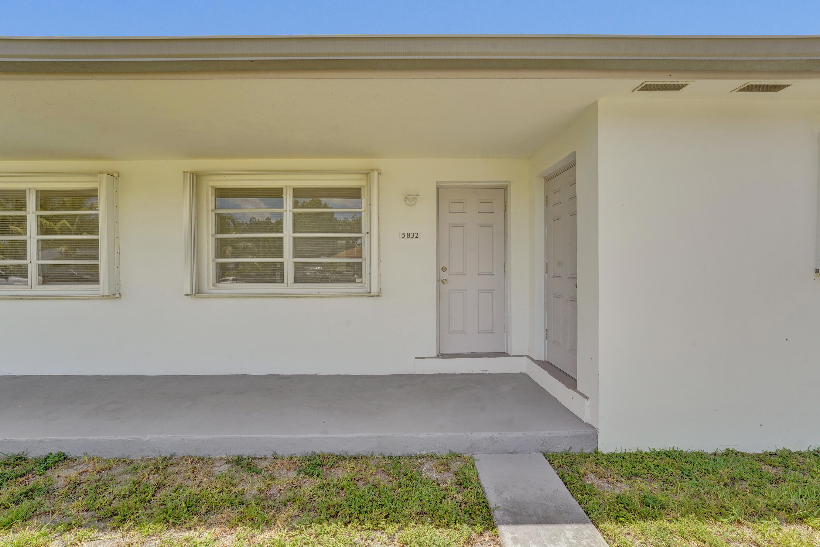 5830 Garfield Street Hollywood, FL 33021 - Photo 51 of 54 5832 Back Entrance