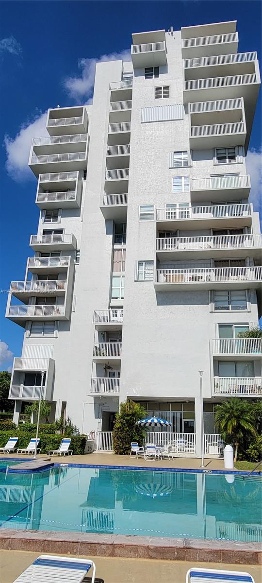 Brickell Biscayne Condominiums Miami, FL 33129 - Photo 4 of 12 a front view of a building with entryway