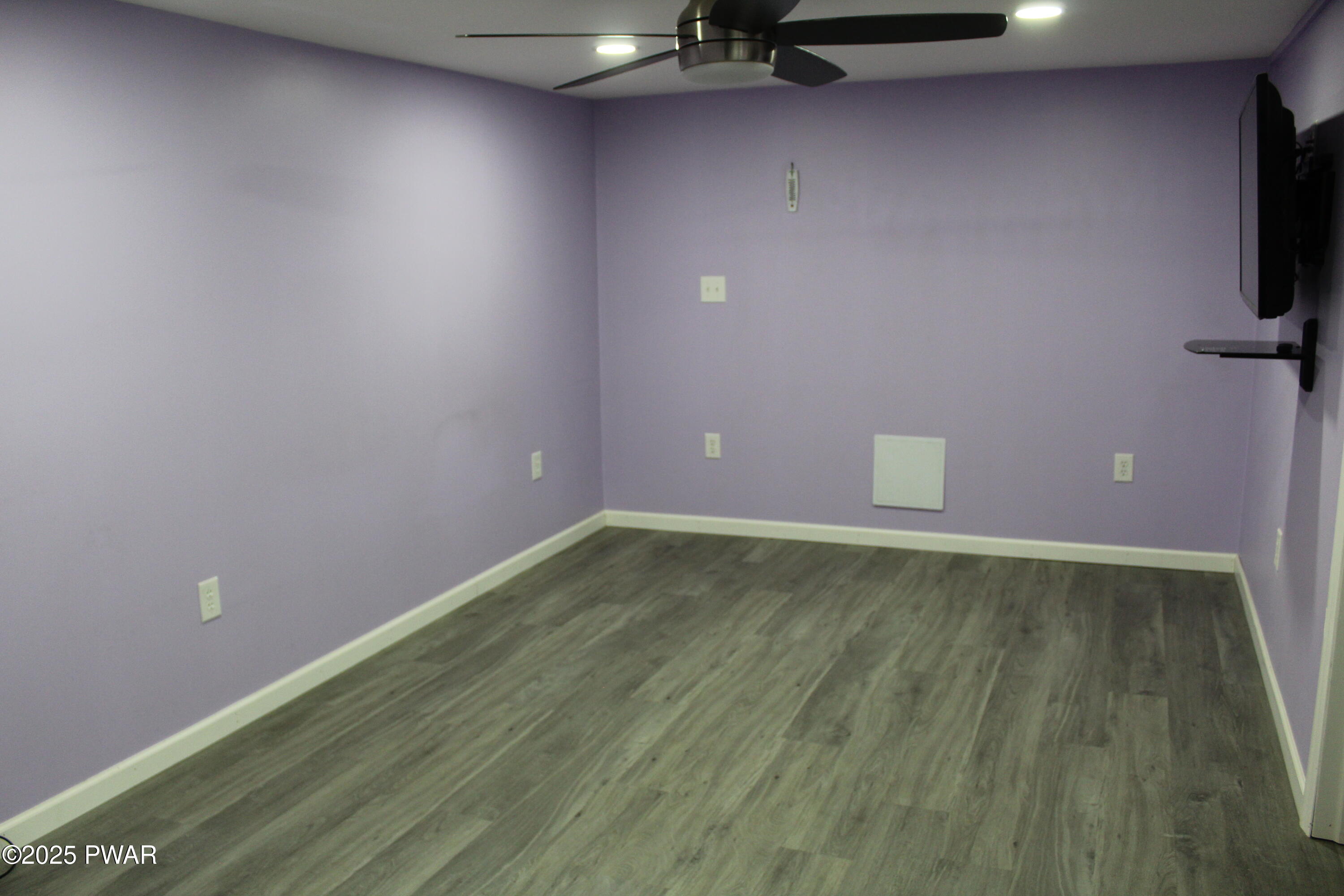 97 Tiffany Road Hawley, PA 18428 - Photo 24 of 35 Family room