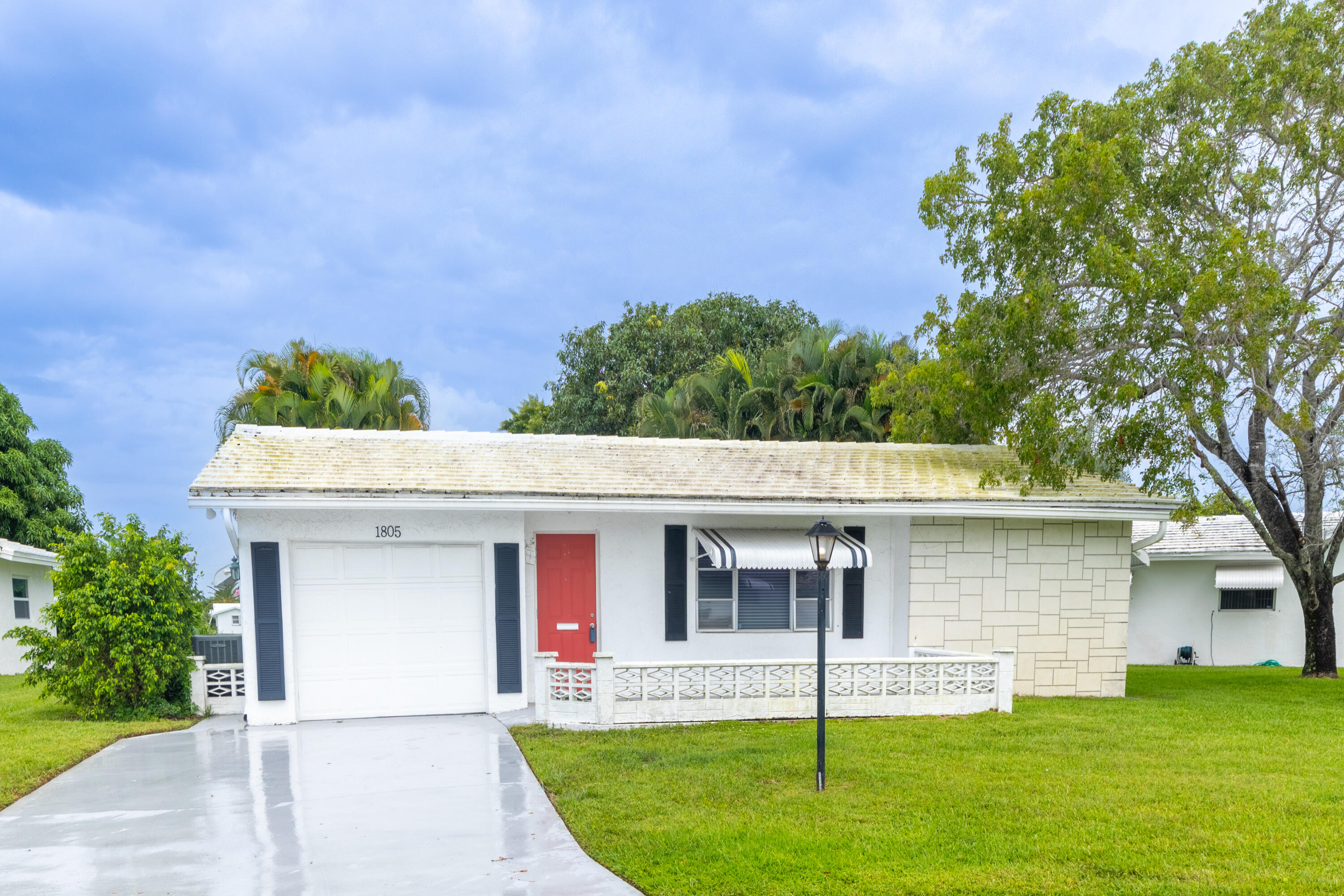 1805 Southwest Roma Way Boynton Beach, FL 33426 - Photo 24 of 28 Front House