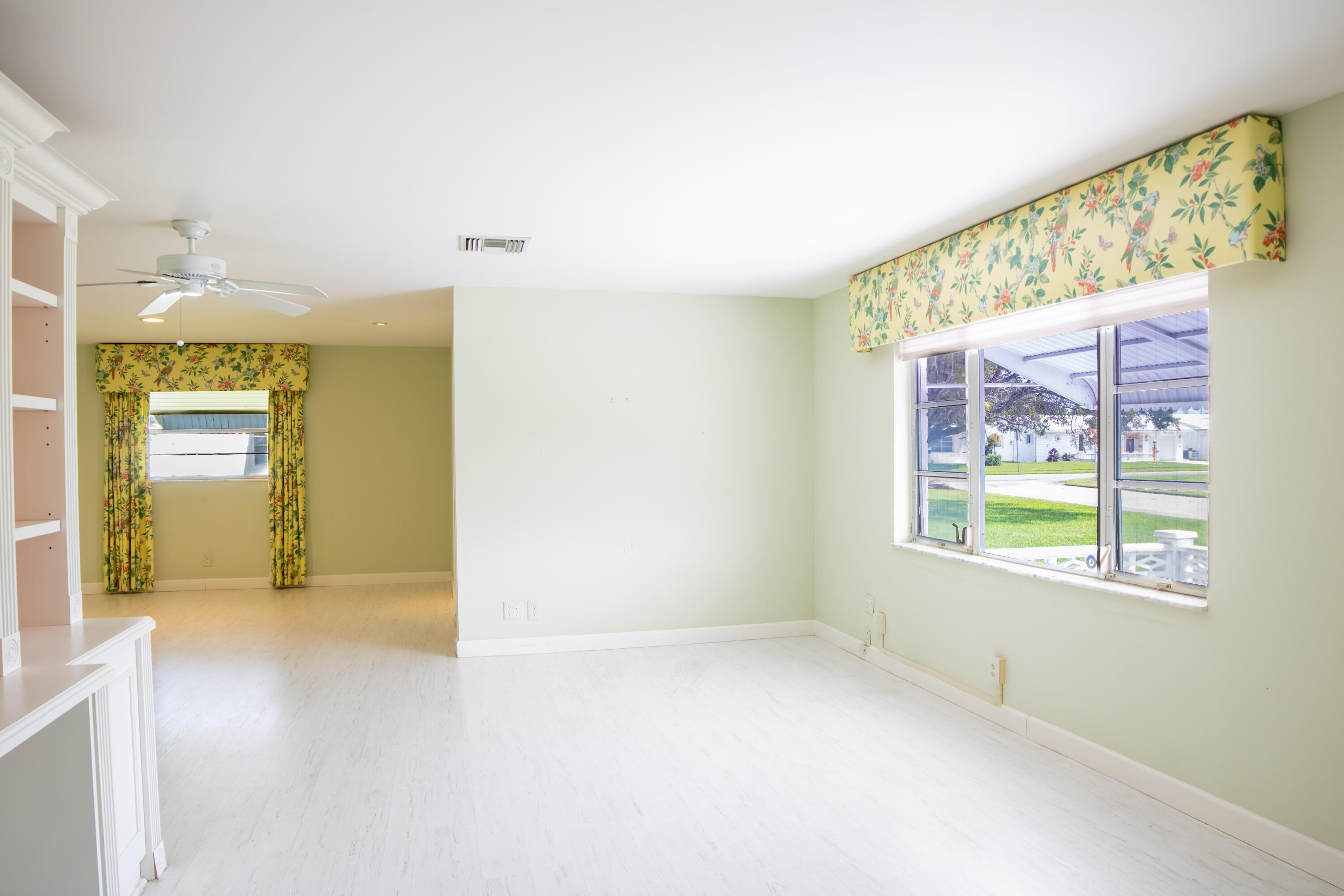 1805 Southwest Roma Way Boynton Beach, FL 33426 - Photo 6 of 28 Great Room