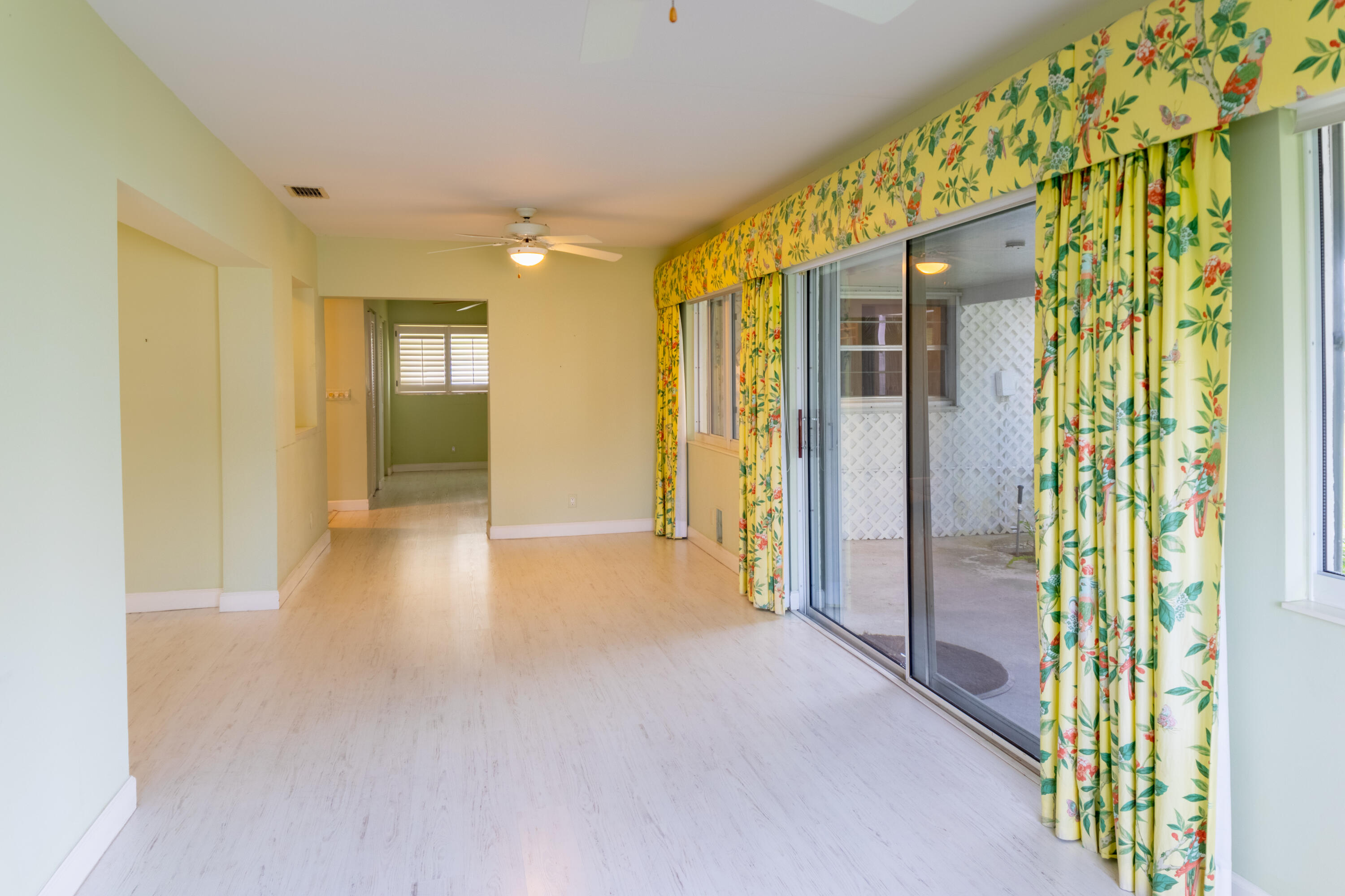 1805 Southwest Roma Way Boynton Beach, FL 33426 - Photo 9 of 28 Florida Room