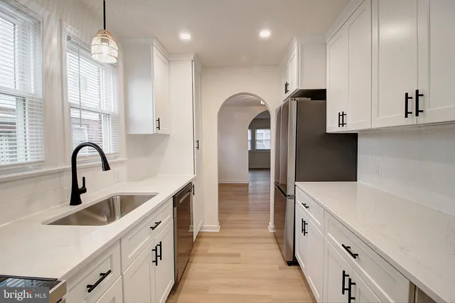 $2,800 | 412 Lee Place, Frederick, MD 21702