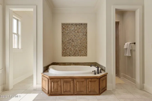 $560,000 | 404 Summer Morning Court, Lafayette, LA 70508